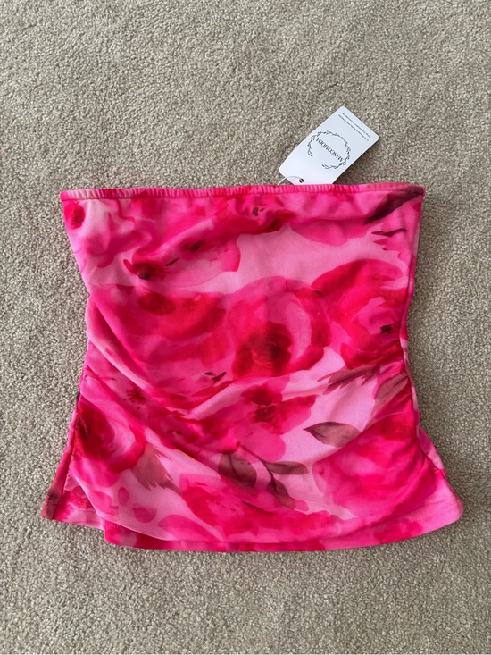 Tops - Pink Floral Strapless Tube Top Y2K